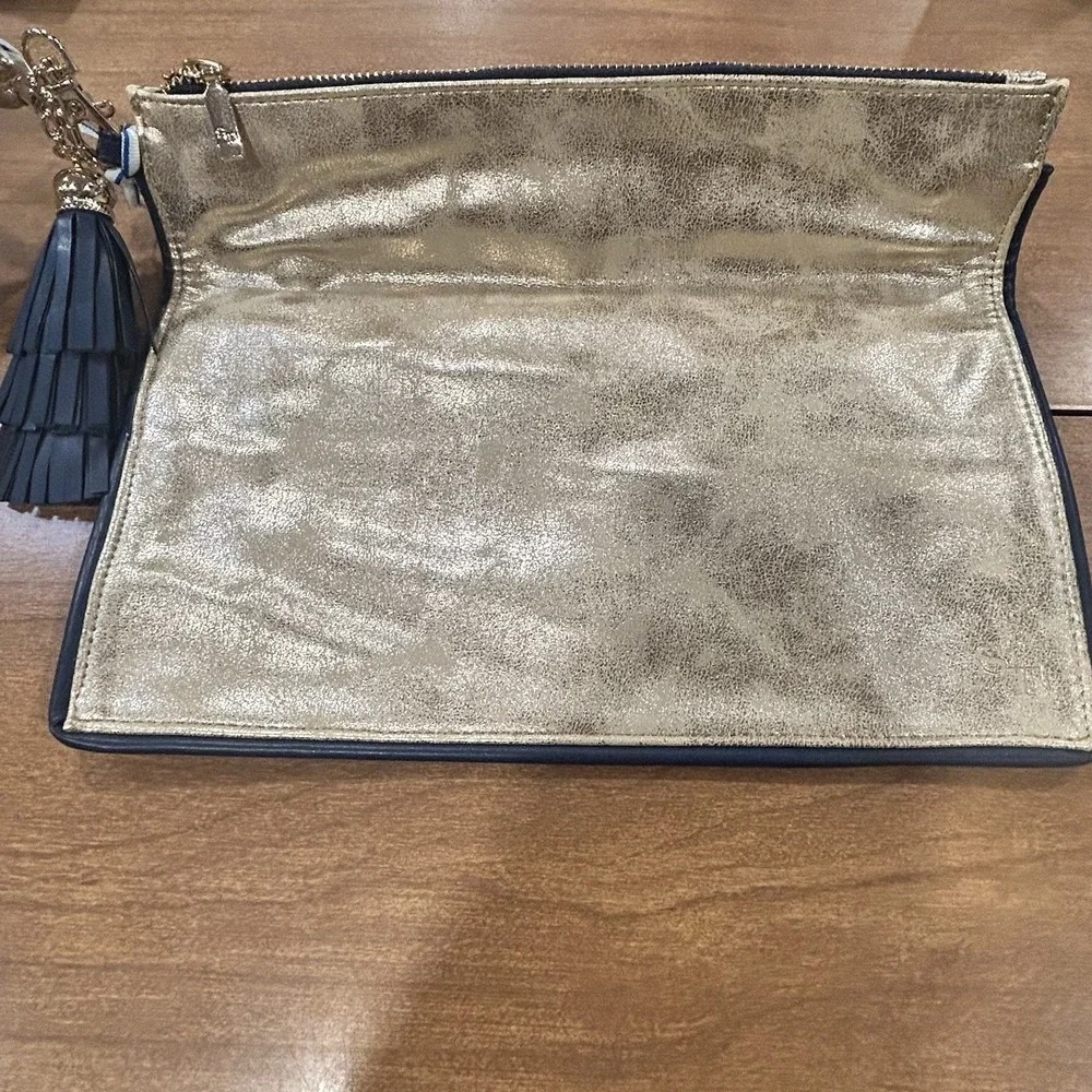 Southern Tide Clutch Womens Zipper Magnetic Gold Metallic Purse Bag Wristlet NWT